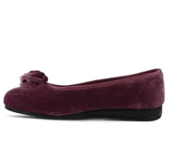 Slippers|Slippers><noscript><img width=