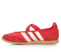 Athletics & Sneakers><noscript><img width=