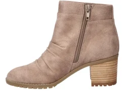 Boots & Booties><noscript><img width=