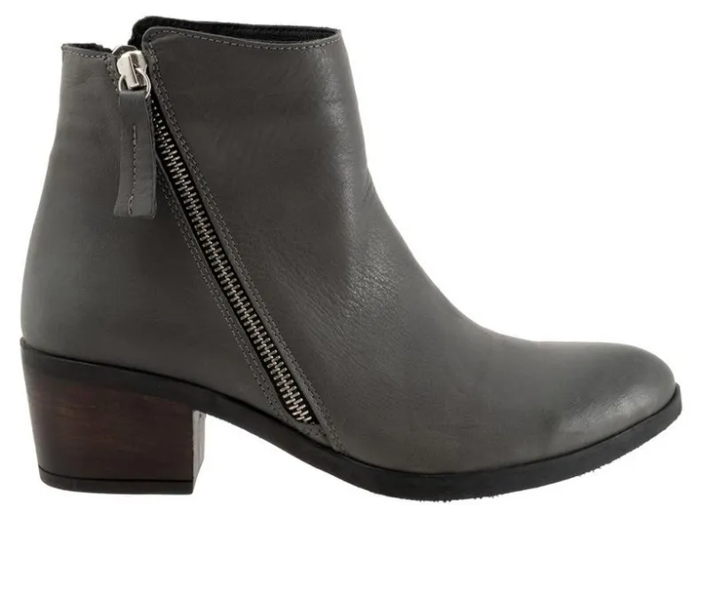 Dress>Bueno Women's Camila Booties