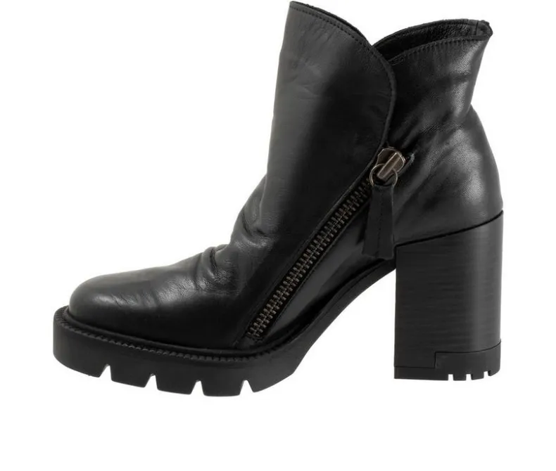 Dress>Bueno Women's Elliott Heeled Booties