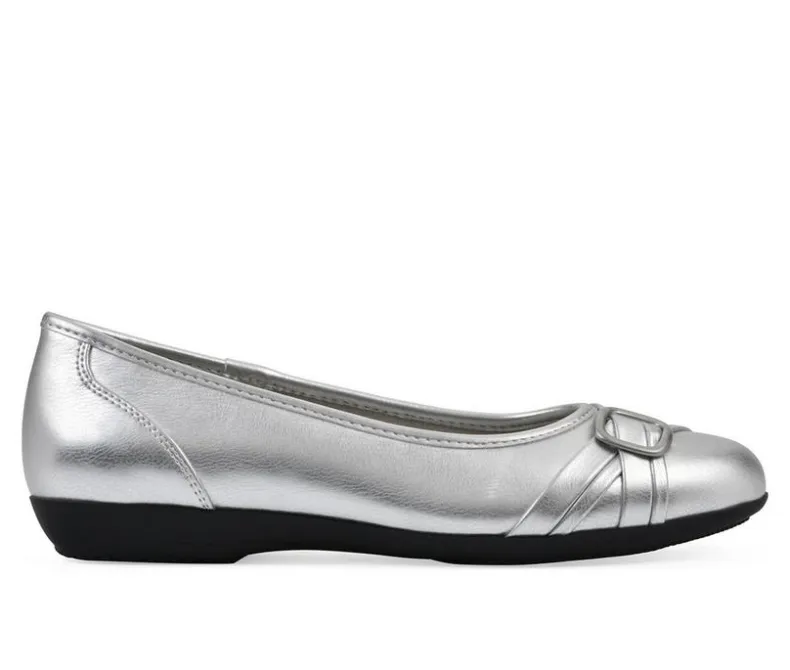 Flats>Cliffs by White Mountain Women's Calming Flats