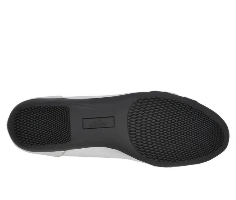Flats>Cliffs by White Mountain Women's Calming Flats