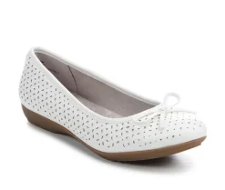 Flats>Cliffs by White Mountain Women's Chelby Flats