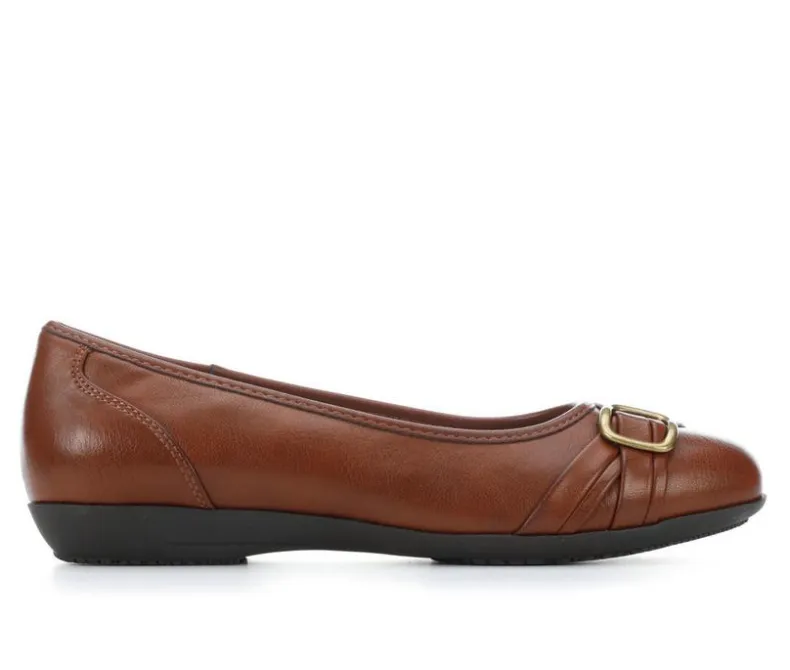 Flats>Cliffs by White Mountain Women's Calming Flats