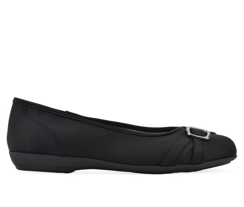 Flats>Cliffs by White Mountain Women's Calming Flats