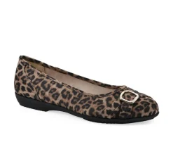 Flats>Cliffs by White Mountain Women's Calming Flats