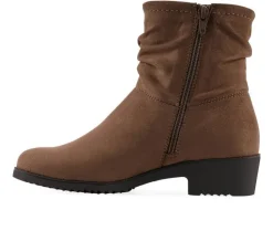 Boots & Booties><noscript><img width=