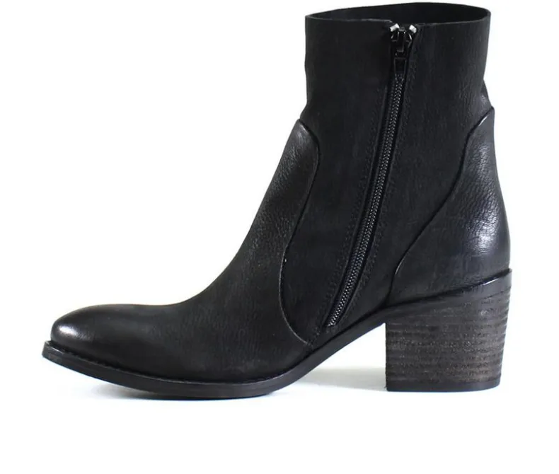 Dress>DIBA TRUE Women's Majes Tic Booties