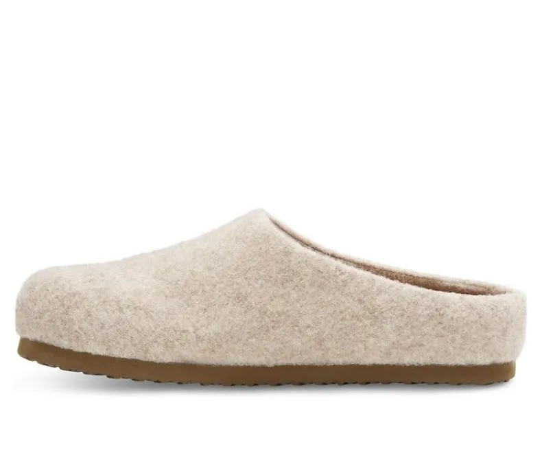 Clogs & Mules>Eastland Women's Rhianna Clogs
