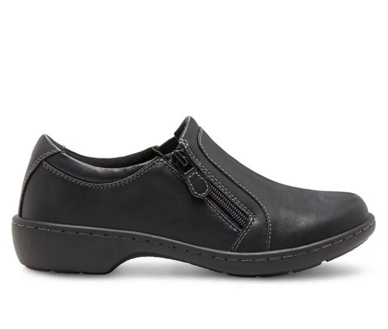 Clogs & Mules>Eastland Women's Vicky Booties