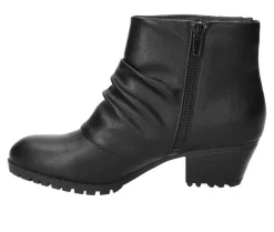 Boots & Booties><noscript><img width=