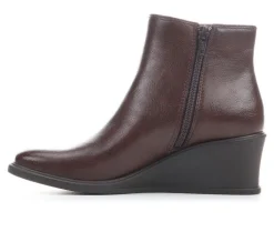 Boots & Booties><noscript><img width=