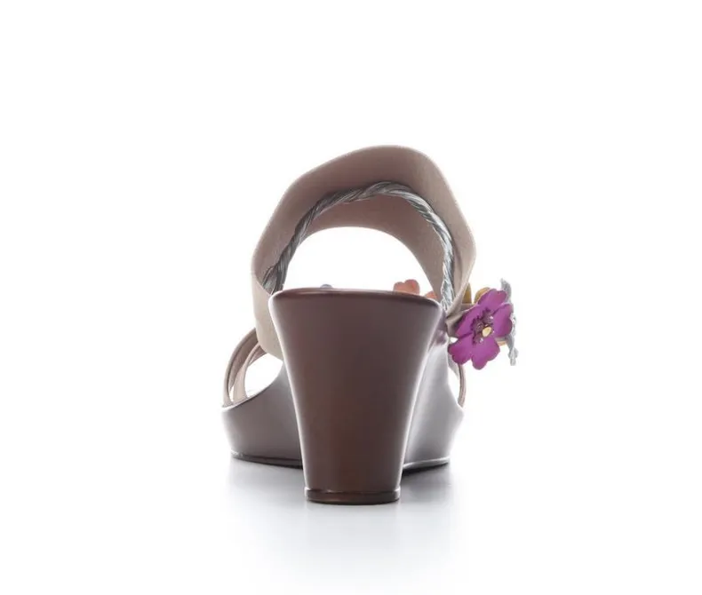 Sandals>Italian Shoemakers Women's Aiofe Wedges