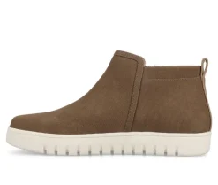 Fashion & Lifestyle|Athletics & Sneakers><noscript><img width=