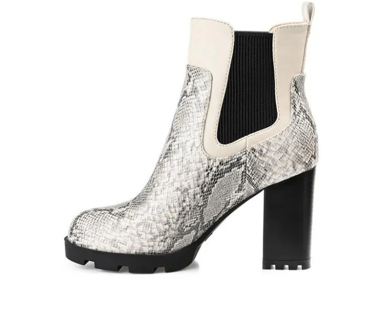 Dress|Chelsea>Journee Collection Women's Islana Chelsea Booties