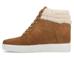 Fashion & Lifestyle|Athletics & Sneakers><noscript><img width=
