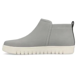 Fashion & Lifestyle|Athletics & Sneakers><noscript><img width=