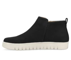 Fashion & Lifestyle|Athletics & Sneakers><noscript><img width=