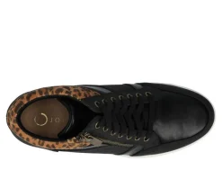 Fashion & Lifestyle|Athletics & Sneakers><noscript><img width=