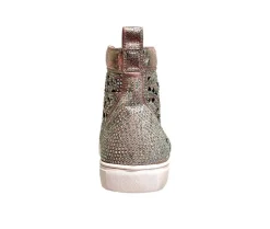 High Top><noscript><img width=