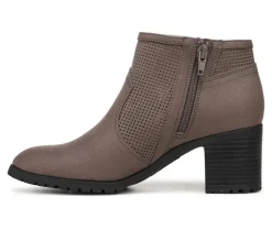 Boots & Booties><noscript><img width=