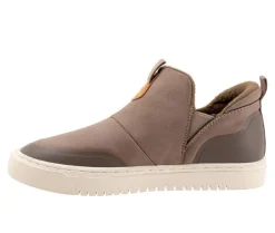 High Top><noscript><img width=