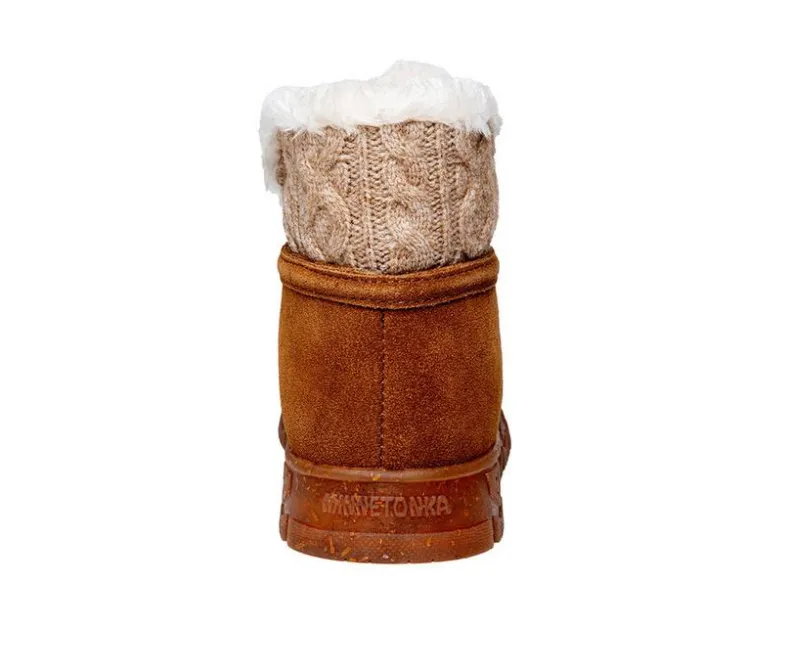 Cozy>Minnetonka Women's Norean Booties