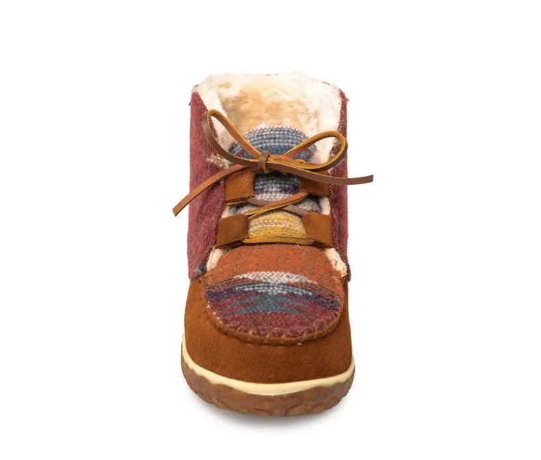 Cozy>Minnetonka Women's Torrey Winter Booties