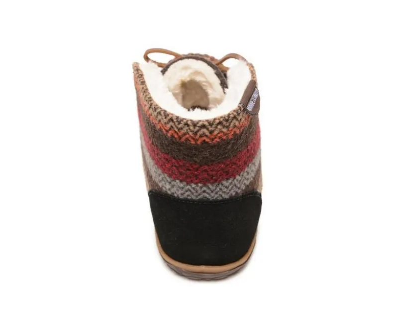 Cozy>Minnetonka Women's Torrey Winter Booties