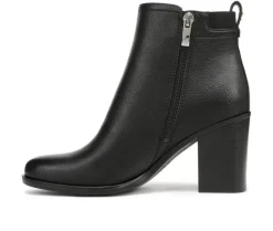 Boots & Booties><noscript><img width=