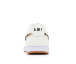 Fashion & Lifestyle|Athletics & Sneakers><noscript><img width=