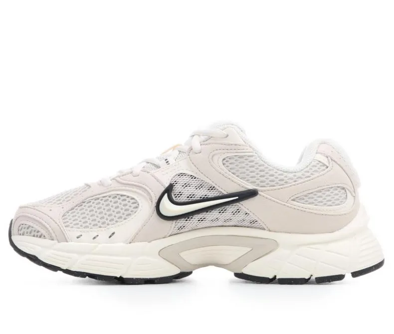 Fashion & Lifestyle|Running>Nike Women's V5 RNR Suede Sneakers