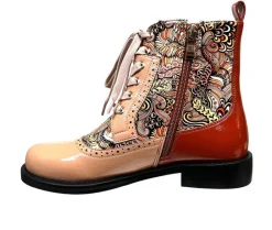 Lace Up><noscript><img width=
