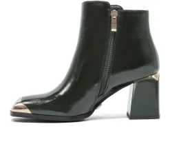 Boots & Booties><noscript><img width=