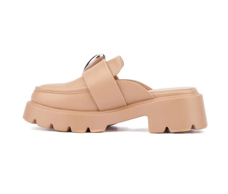 Clogs & Mules>Olivia Miller Women's Heart Lugged Clogs