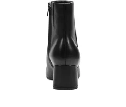 Boots & Booties><noscript><img width=