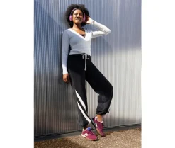Fashion & Lifestyle><noscript><img width=