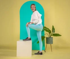 Fashion & Lifestyle|Athletics & Sneakers><noscript><img width=