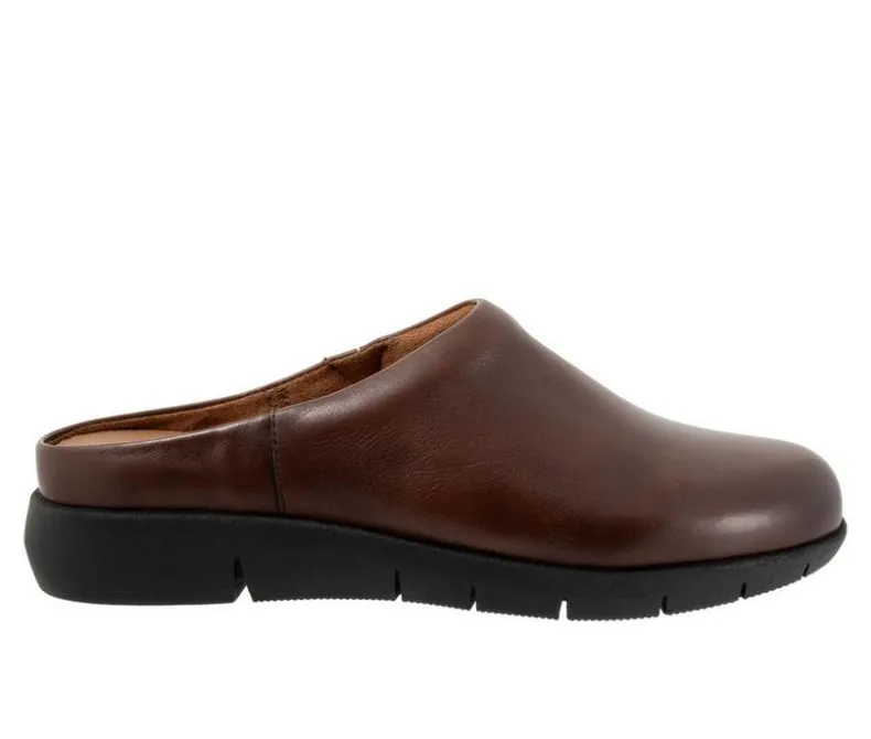 Clogs & Mules>Softwalk Women's Andria Clogs