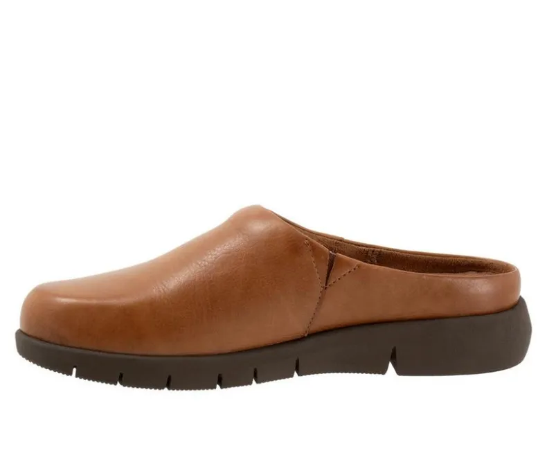 Clogs & Mules>Softwalk Women's Andria Clogs