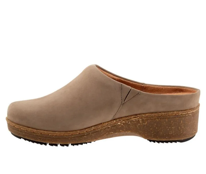 Clogs & Mules>Softwalk Women's Arvada Clogs