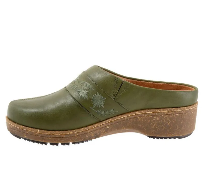 Clogs & Mules>Softwalk Women's Aurora 3.0 Clogs