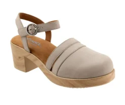 Clogs & Mules>Softwalk Women's Fillmore Clogs