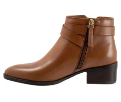 Boots & Booties><noscript><img width=