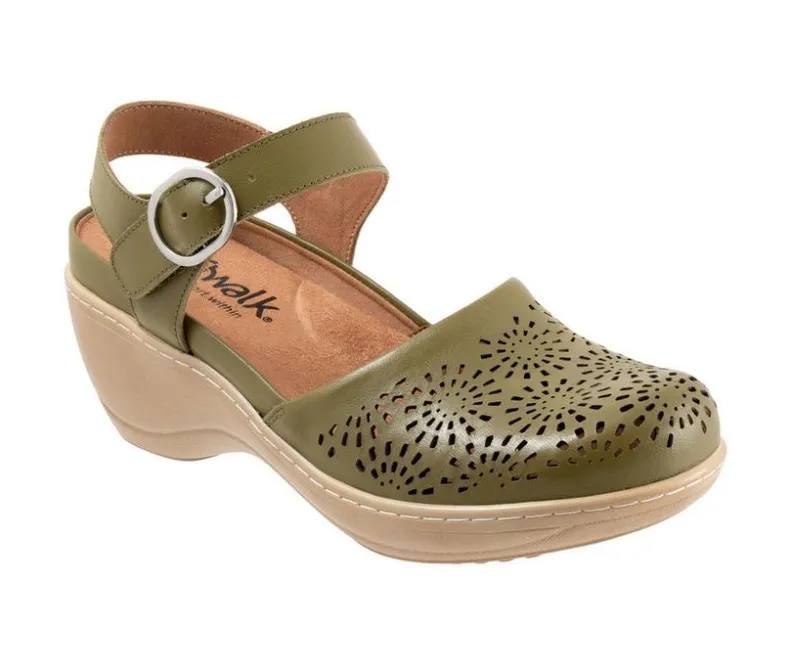 Clogs & Mules>Softwalk Women's Mabelle Perf Clogs