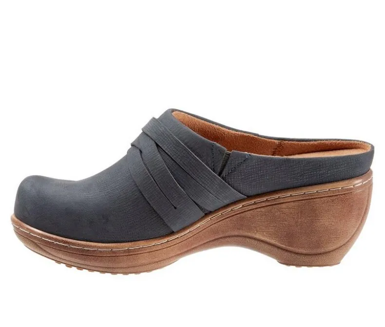 Clogs & Mules>Softwalk Women's Mackay Wedge Clog