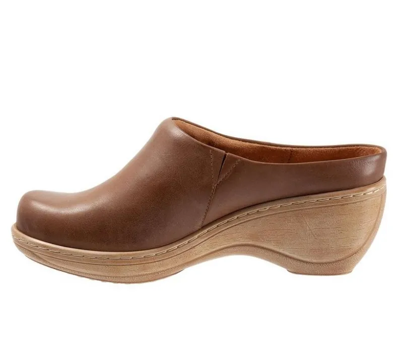 Clogs & Mules>Softwalk Women's Madison Clogs