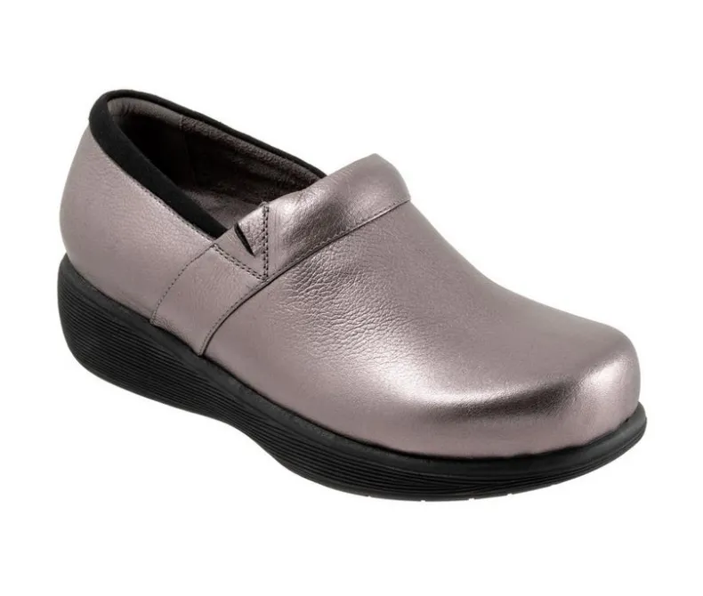 Clogs & Mules>Softwalk Women's Meredith Sport Clogs