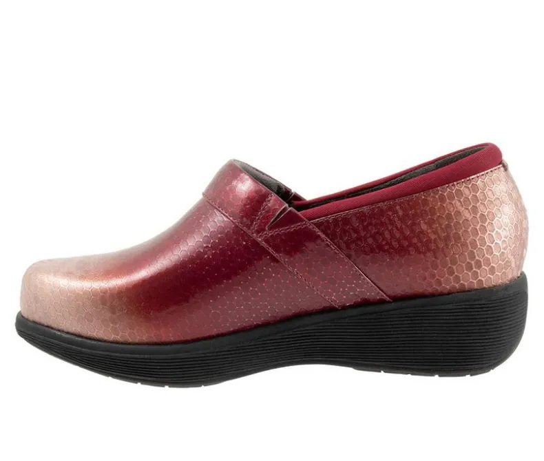 Clogs & Mules>Softwalk Women's Meredith Sport Clogs